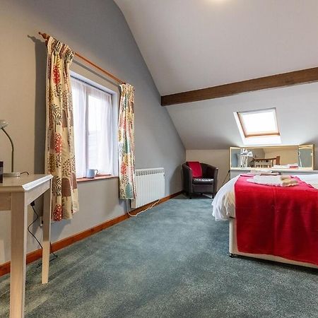 Katherines Court - Spacious Apartment With Rolling Hill Views Kendal Eksteriør billede