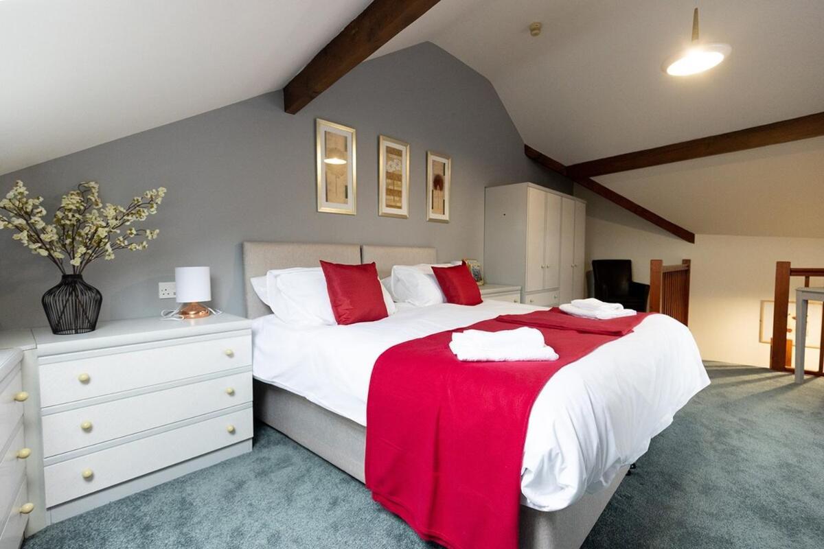 Katherines Court - Spacious Apartment With Rolling Hill Views Kendal Eksteriør billede