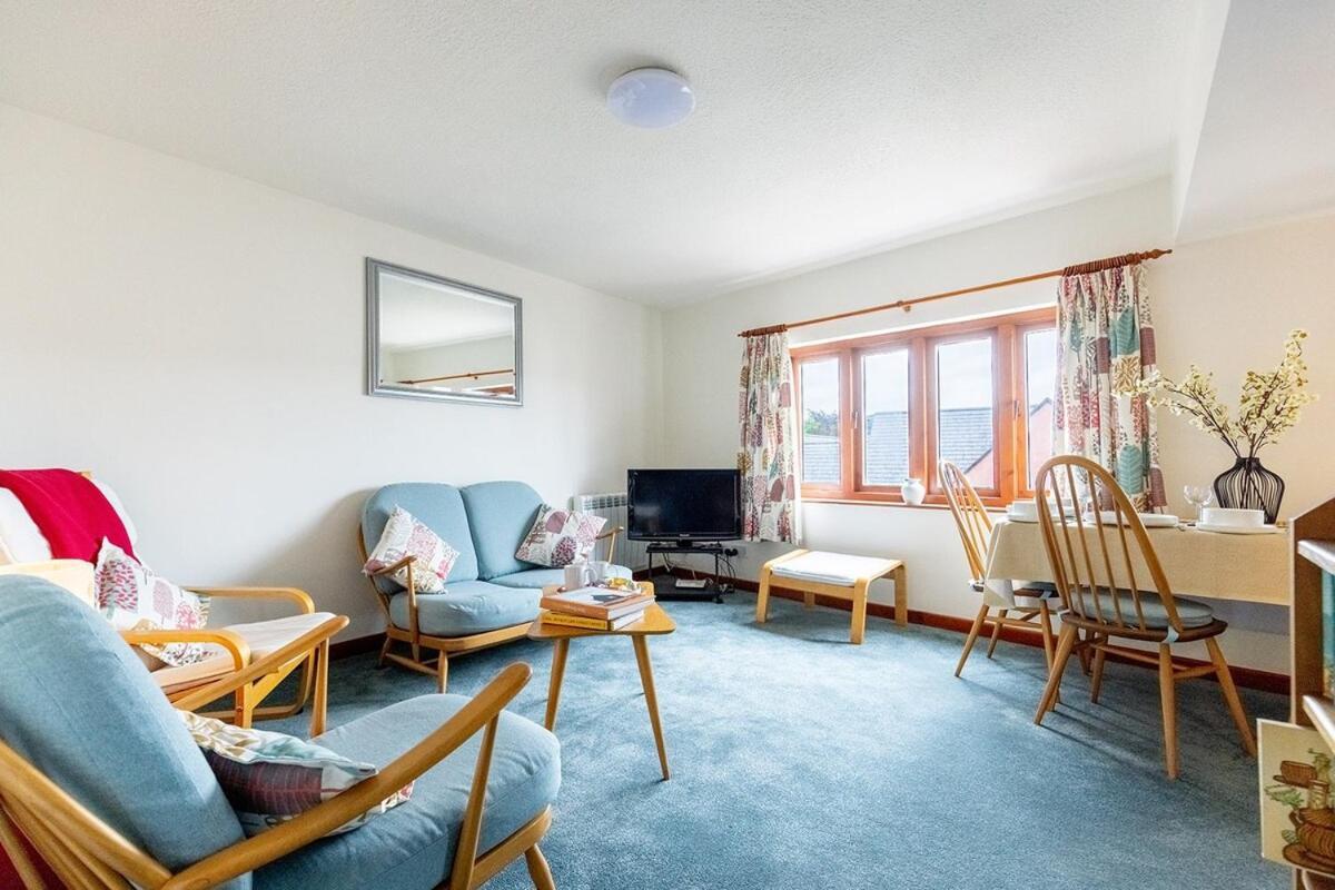 Katherines Court - Spacious Apartment With Rolling Hill Views Kendal Eksteriør billede